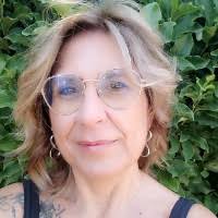 40+ "Laurence Neumann" profiles