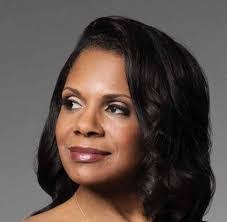 Cristina Batres's Instagram, Twitter & Facebook