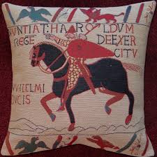 Die visualisierungen zu teppich könig gmbh, köln werden von north data zur weiterverwendung unter einer creative commons. Deko Kissen Teppich Von Bayeux Konig Harold Almerlin