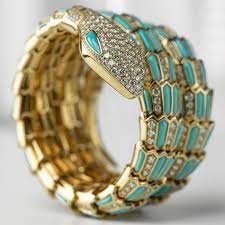 Roberto coin is one of those italian brands that really made it in the u.s, a dream of many italian brands. The Most Famous Italian Jewellery Brands Amalfistyle