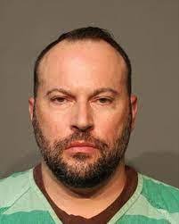 Wade Burger's Instagram, Twitter & Facebook