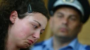 Soţia bărbatului tranşat de Carmen Bejan vrea să-i crească copilul: “Eu îl  cresc. Să nu ajungă pe străzi!”