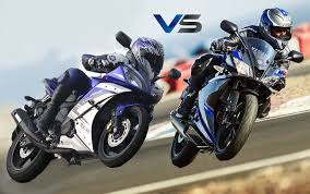 The new yzf r15 lives up to it's legacy of challenging spirits boldly. New Yamaha R15 V3 Vs Old R15 V2 Comparison Of Price Specs Mileage
