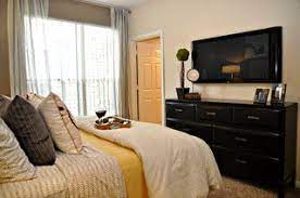 Great idea for how to decorate around your tv! Pin On Interior Designs