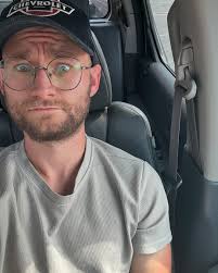 Thriller Cold Foam is coming back in October 🙌 strawberry cold foam over a  mocha latte 🍫🍓