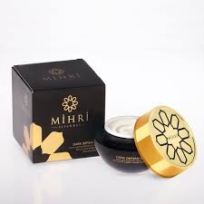 The Best Natural Halal Beauty Brands Around The World Eluxe Magazine Beauty Brand Cosmetics Brands Beauty