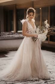 We did not find results for: Winterlicht Eleganter Braut Look Beige Brautkleid Modestil Atemberaubende Hochzeitskleider