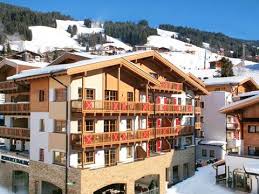 Hier findest du alle wichtigen infos wie preise, verfügbarkeit und bilder zur unterkunft haus wien in saalbach. Residence Saalbach Skicircus Saalbach Hinterglemm Leogang Fieberbrunn Osterreich Sunweb
