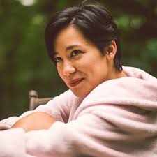 Stream Love Cannot Be Sorted