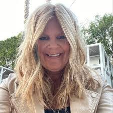 Sherri Pilcher's Instagram, Twitter & Facebook