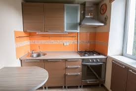 Algunas ideas para amueblar una pequeña cocina. Como Organizar Y Decorar Una Cocina Pequena