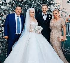 Алина гросу родом с украины. Alina Grosu Rasskazala Chto Ej Podarili Na Svadbu Segodnya