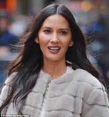 As Olivia Munn debuts a short new bob her stylist details how to achieve  the look