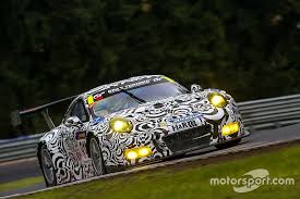 Als zweiter überquerte der bmw m3 gt mit der startnummer 7 von augusto. Porsche Mit Werkseinsatz Beim 24 Stunden Rennen Am Nurburgring