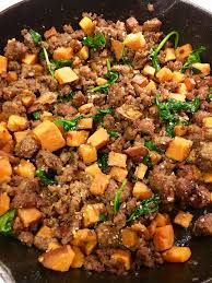 Hot Italian Sausage Sweet Potato And Spinach Skillet Meal In A Cast Iron Skillet Potatoe Dinner Recipes Sausage Sweet Potato Recipes Italian Sausage Recipes