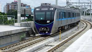 Cobain naik lrt.mrt malaysia tanpa masinis kereen geessss. Mrt Dan Lrt Jakarta Jadi Proyek Strategis Anies