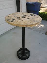 Pub Tables On Pinterest Pastel Furniture Glass Lamps And Beach Mobel Aus Paletten Diy Holz Selbstgemachte Tische