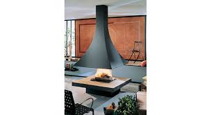 N'hésitez pas à nous contacter, visiter les sites des fournisseurs ou à vous rendre en magasin pour le découvrir dans son intégralité. Cheminees 15 Modeles Tendances Et Design