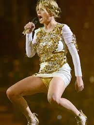 Emma marrone all eurovision 2014 il video della sua esibizione (npio) la reazione dei fan non è si fatta attendere. Esc 2014 So Freakig Wird Der Eurovision Song Contest
