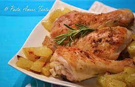 Fusi Di Pollo Al Forno Come Da Rosticceria Con Patate Secondo Piatto Pollo Al Forno Ricette Pollo E Patate Al Forno