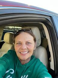 Today I'm feeling great after getting my new shirt and I loved to share it  with you ❤