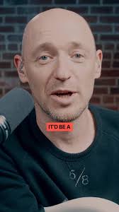 The amazing bassist Vicky Warwick shares valuable tips for music students  and pro musicians 💪. Always bring your best attitude to the gig 🤟.  Vicky's SBL interview is available