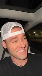 Happy Thanksgiving, I love yall! Whose outfit is best??🤠 #explore  #explorepage #ootd