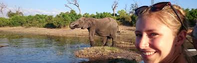 Its eastern and southern borders are marked by river courses and an old Botswana Reisen Mit Kindern For Family Reisen