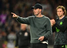 VfL Wolfsburg: Trainer Strobl warnt vor Krisen-Effekt — BILD