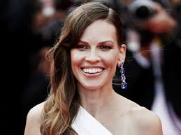 Hilary Swank Ist Jetzt Eine Verheiratete Frau Verheiratete Frau Verheiratet Verlobt