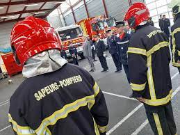 6500 femmes et hommes prêts à porter secours. A Niort Les Pompiers Deux Sevriens Rendent Hommage A Leurs Camarades Morts En Service