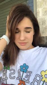 Madeleine Le Agrega Iniciales A Su Tatuaje