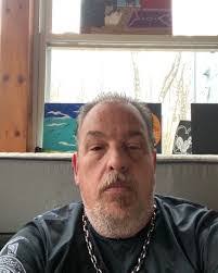 Don Breen's Instagram, Twitter & Facebook