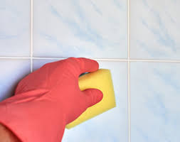 Fugen im badezimmer reinigen fugen schimmel entfernen einfach und schnell tipps, fugen dusche reinigen hochwertige baustoffe reinigung, fugen dusche reinigen ehrfa 1 4 rchtiges bordure, schimmelbildung im bad abfluss reinigen mit. Fugenreinigung Im Bad Diese 10 Tipps Helfen Weiter