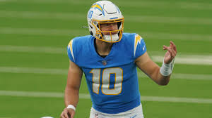 Justin patrick herbert (born march 10, 1998) is an american football quarterback for the los angeles chargers of the national football league (nfl). Chargers Justin Herbert Excels Despite Unusual Rookie Season Los Angeles Chargers Blog Espn