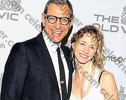 We've confirmed the parties are reza and geena. Ist Jeff Goldblum Mit Seiner Dritten Frau Glucklich Auch Nachdem Sie 30 Jahre Alt War Biografie Juni 2021