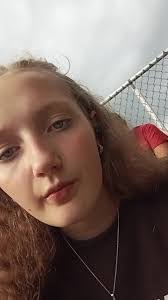 Carly Renner's Instagram, Twitter & Facebook