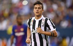 Download Wallpapers Paulo Dybala Blur Juventus 4k Football Stars Footballers Juve Italy Serie A Besthqwallpapers Com Ronaldo Football Player Juventus Ronaldo Football