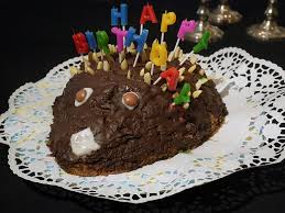 Բաղադրատոմս 6 հատ ձու 200 գրամ շաքարավազ 160 գրամ ալյուր 40 գրամ կակաո։ կրեմ 200 գրամ կարագ 380 գրամ եփած խտացրած կաթ։ рецепт 6 шт яиц 200 грамм сахара 160. Igel Kuchen