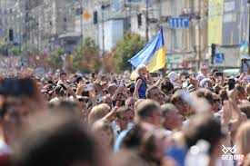 24 серпня, в день незалежності україни, після закінчення військового параду на хрещатику в києві пройде річковий парад на дніпрі. Iqsuc3giarjnnm