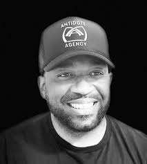 We're thrilled to spotlight Devon Artis aka @dev_antidote , the financial  backbone of Antidote Agency! With over 15 years of banking and contracting  experience, Devon seamlessly navigates complex financial landscapes to drive