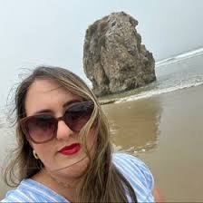 Camila Serrano (camilaingrid)