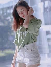 How To Wear An Oversized T Shirt 15 Outfit Ideas Source discount and high quality products in hundreds of categories wholesale direct from china. how to wear an oversized t shirt 15