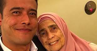 Al Fatihah Ibu Zul Ariffin Kembali Ke Rahmatullah Takziah Kami Ucapkan Kepada Pelakon Zul Ariffin Yang Kehilangan Ibunya Robiah Nasir Yang Meninggal Dunia A