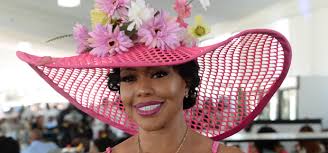 Madam who was widely recognized for appearing on the real house of johannesburg (rhoj) show took to instagram to post a picture in a yellow and . Madam Evodia Mogase Shares Her Before Success Picture And She S Almost Unrecognisable Drum