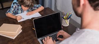 Resultado de imagen de niños estudiando en casa