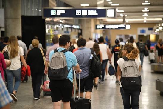 El año pasado 440 mil personas volaron en avión por primera vez |  Argentina.gob.ar
