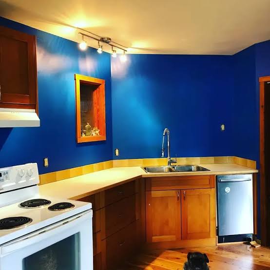 Benjamin Moore Big Country Blue 2066-30 paint color | PLAN