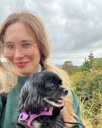 Samantha Violet's Instagram, Twitter & Facebook