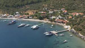 Çökertme'nin adı antik karia döneminde, ceramus (ören) ile alakishli burnu arasında, şu anda fesleğen bükü olarak da bilinen çökertme mahallesinin eski adı vasiliko olarak geçer. Mugla Milas Cokertme Sahili Youtube